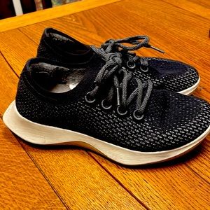 Allbirds Tree Dashers beautiful condition! Size 8, black